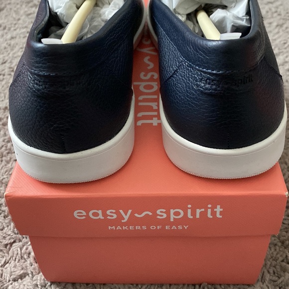 Easy Spirit Board Dark Blue Slip On Leather Loafer Flats - Picture 11 of 16